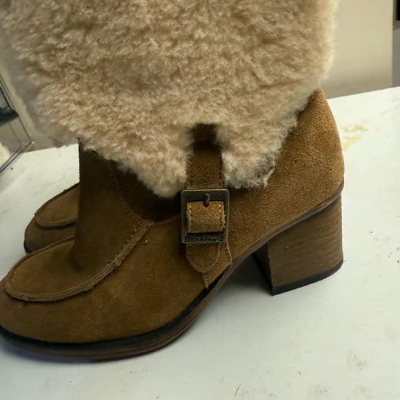 BearPaw Tan Suede Boots with Cream Fur Cuff - Picture 3 of 5